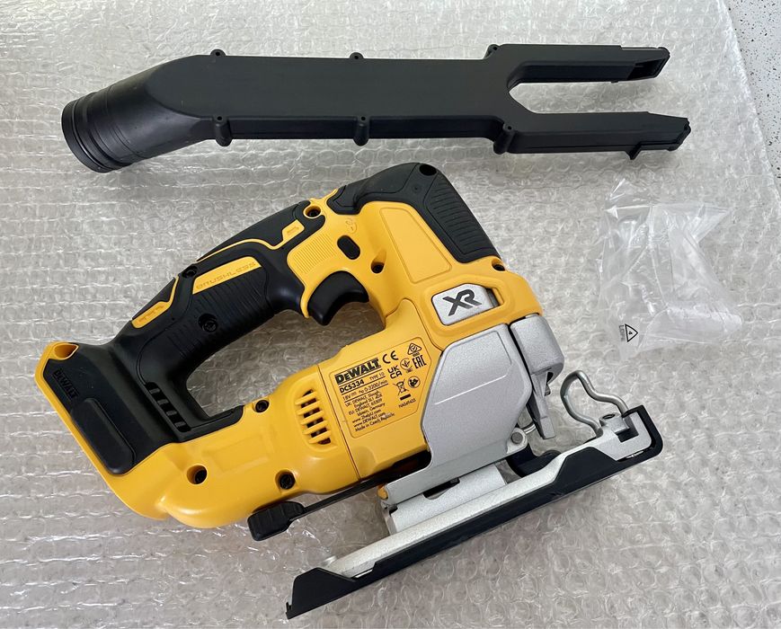 DeWALT Pendular DCS 334 XR. / (CZECH REPUBLIC.) Original Nou !