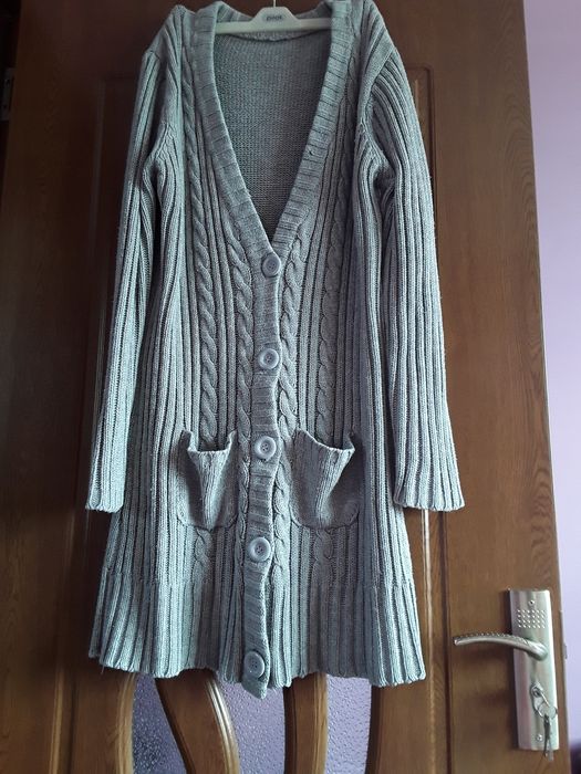 Vând Cardigan Damă Lung Gros de Iarnă Mărimea XL-XXL