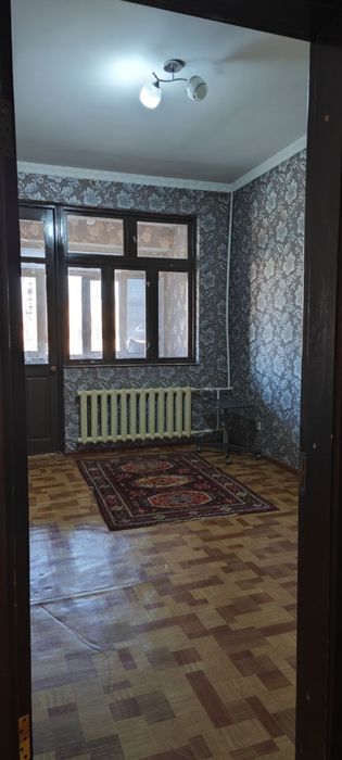 Провдется или обмнен на дом, квартира  возле 13 школы Galaba 7B