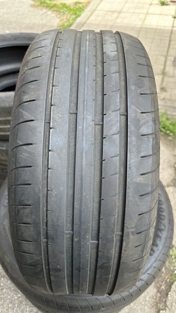 Продавам 2бр. Летни гуми 245/45/18 Goodyear