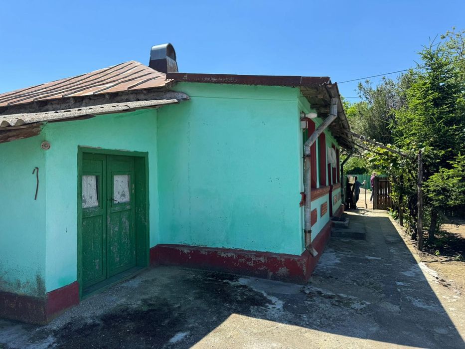 Casa de vanzare Comuna Ulmu Sat Mohreanu curte 1225mp