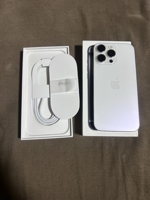 iPhone 16 pro max,256гб,eSIM