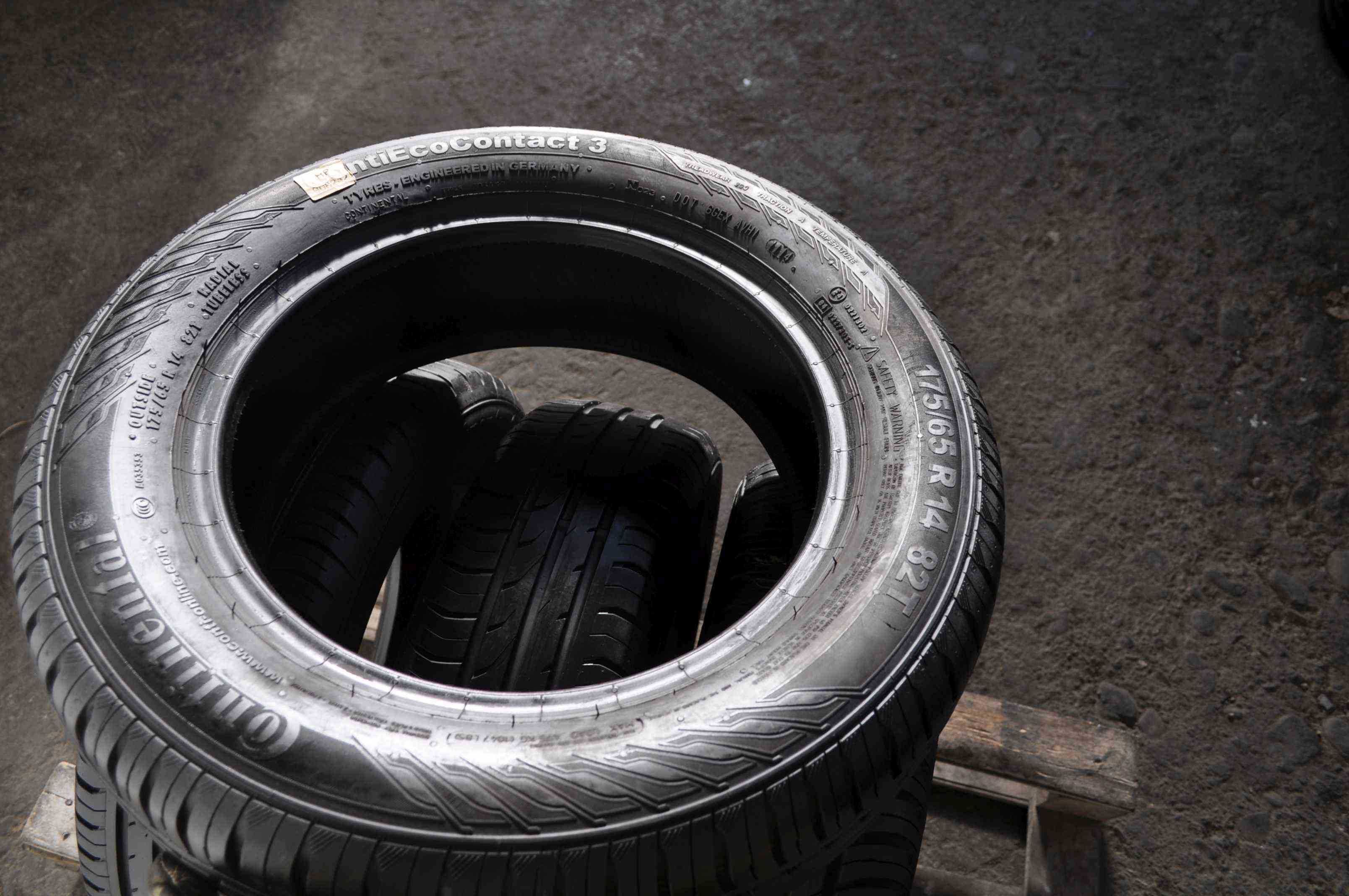 SET 4 Anvelope Vara 175/65 R14 CONTINENTAL ContiEcoContact