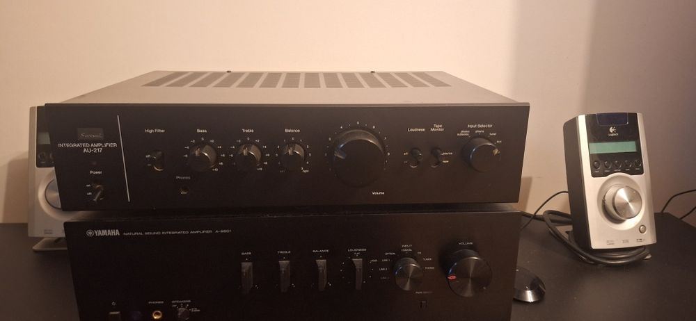 Amplificator sansui au-217