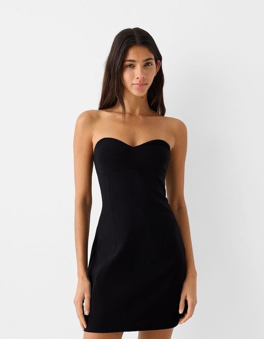 Черна мини рокля