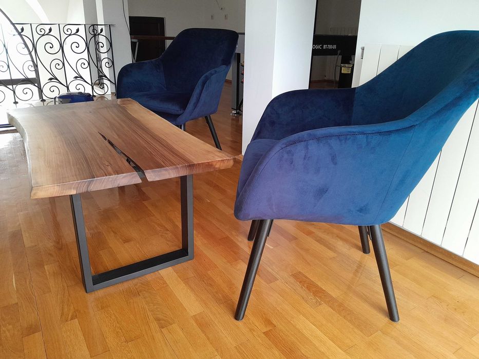 Холна масичка от орех