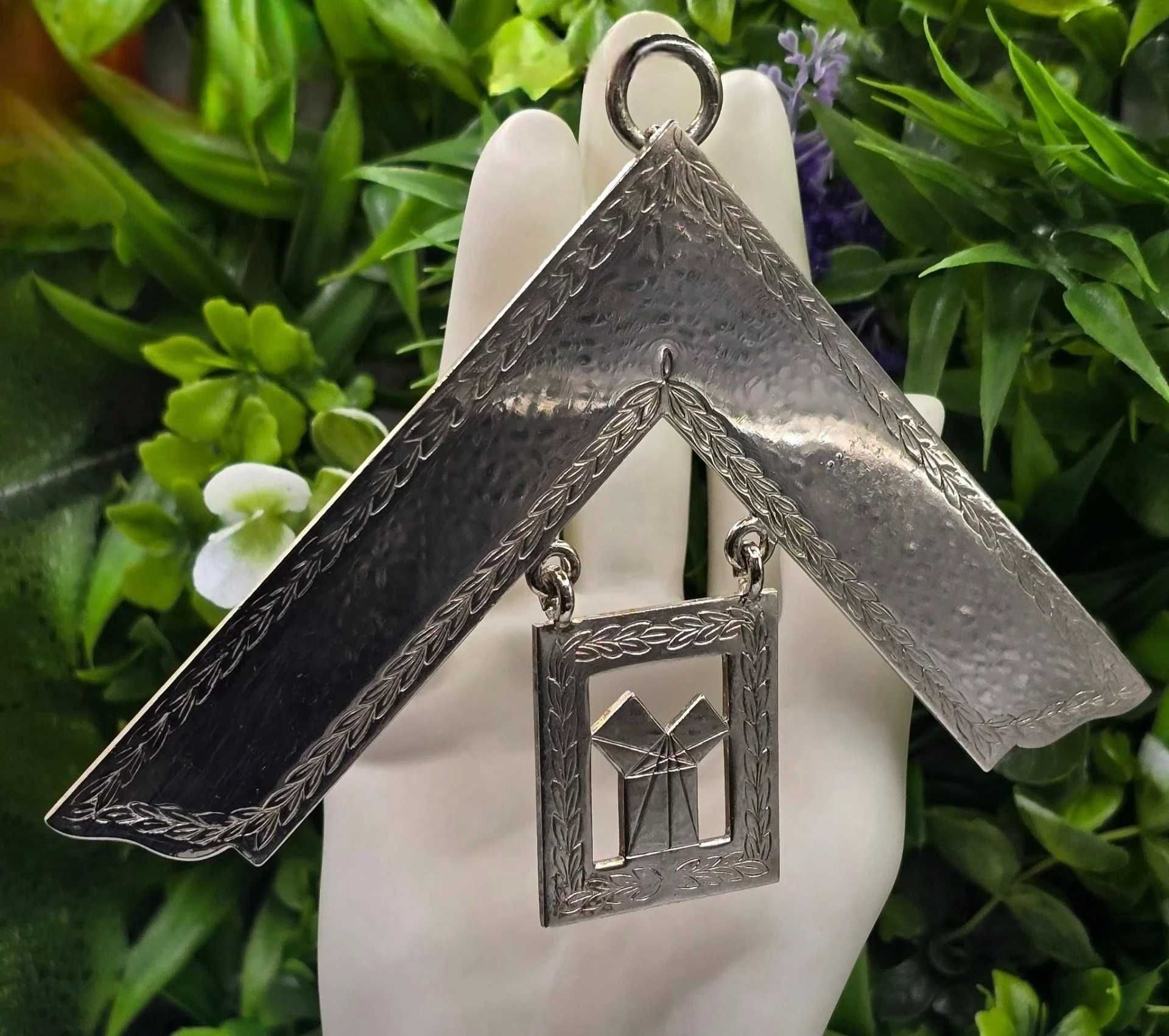 Colan masonic ceremonial "Masonic Regalia",