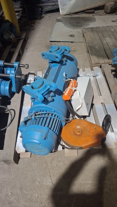 Продам тельфера 2 штуки