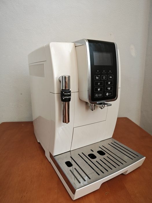 Кофемашина Delonghi Dinamica ECAM350.35.W