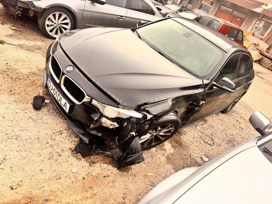 Vand bmw f30 avariat xdrive