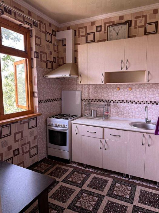 2-комнатная квартира 50 м Яшнабадский  Лисунова  заезжай и живи! ID01