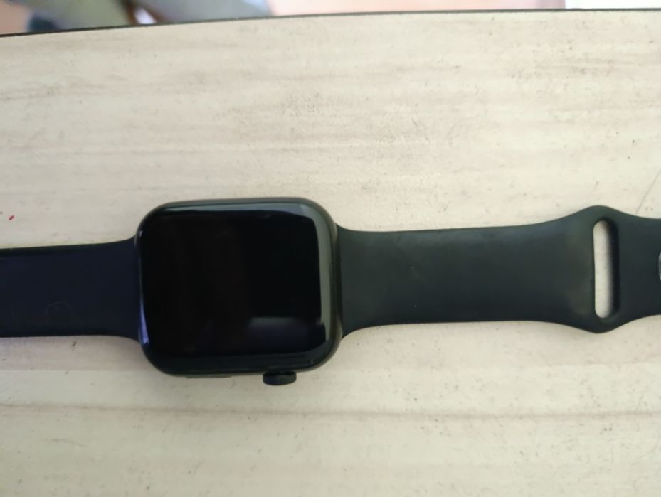 Смарт часовник .