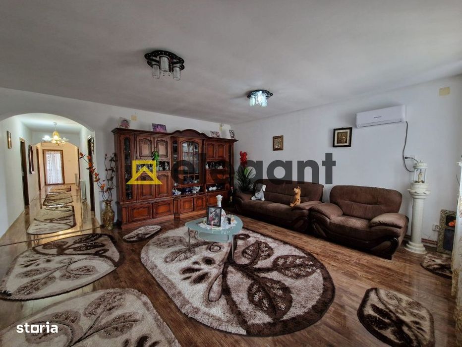 Casa, parter, suprafata 168 mp, teren 600 mp, panouri, mobilata, Barie