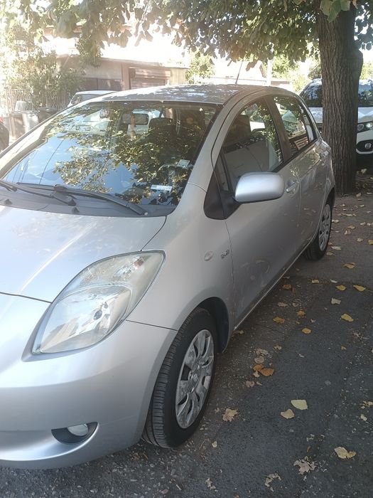 Тойота Ярис 2007