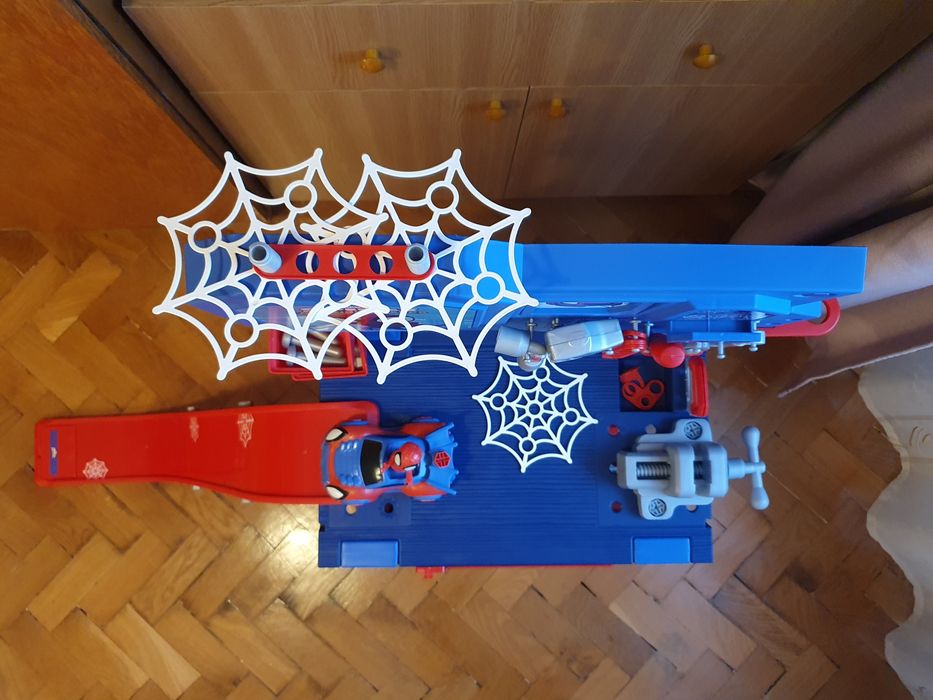 Atelier lucru Spidey Bricolo Center Marvel Smoby - tobogan+mașină
