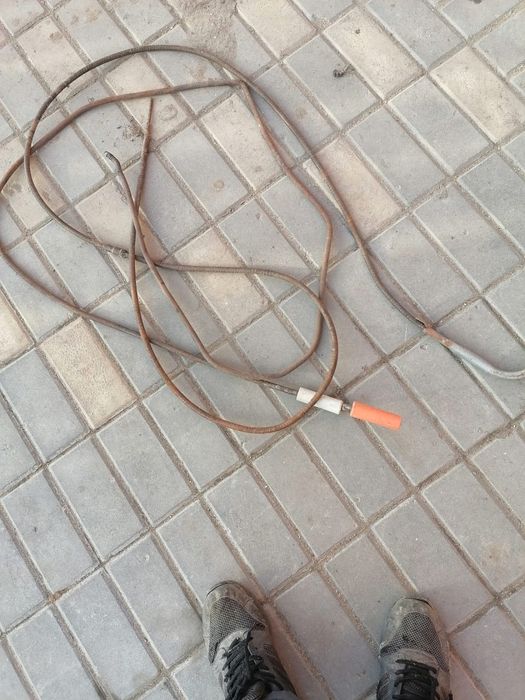 Гибкий трос, пружинный сантехника