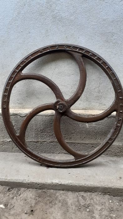 Roata veche batoza, contragreutate diametru 65 cm