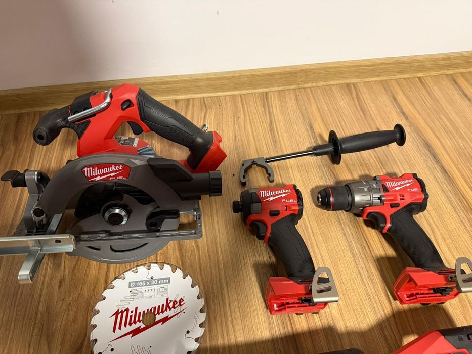 Milwaukee M18 Circular Impact Autofiletanta Flex Fierastrau Sabie LED