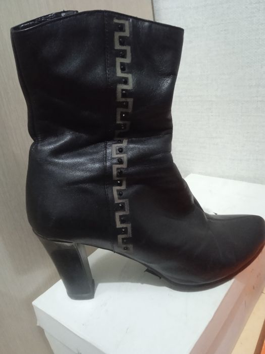 Продам осенние полусапожки. В хорошем состоянии