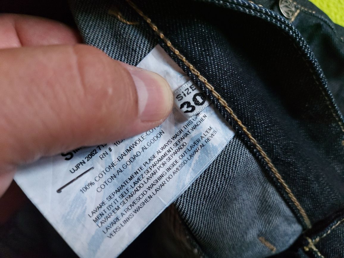 Armani Jeans'Size30-НОВО