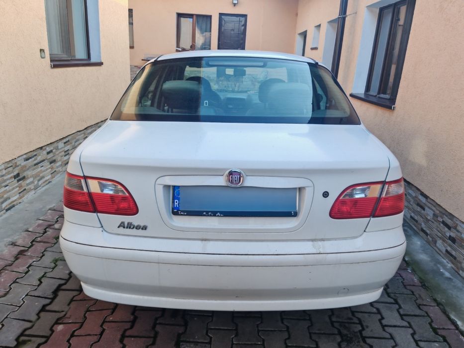 Vând Fiat Albea 1.4 benzina 2009
