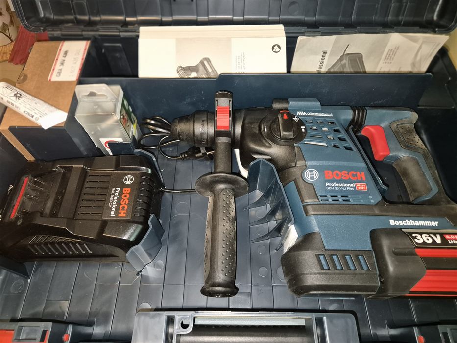 Ciocan Rotopercutor Bosch