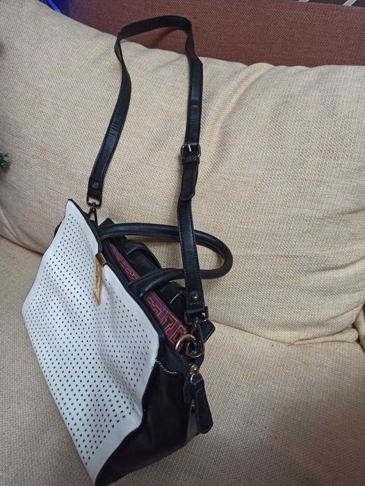 Дамска чанта почти нова