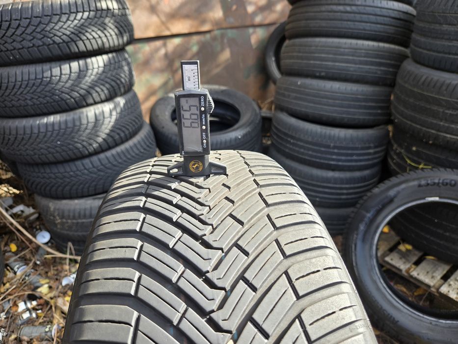 4бр. 235 60 17 Continental всесезонни.