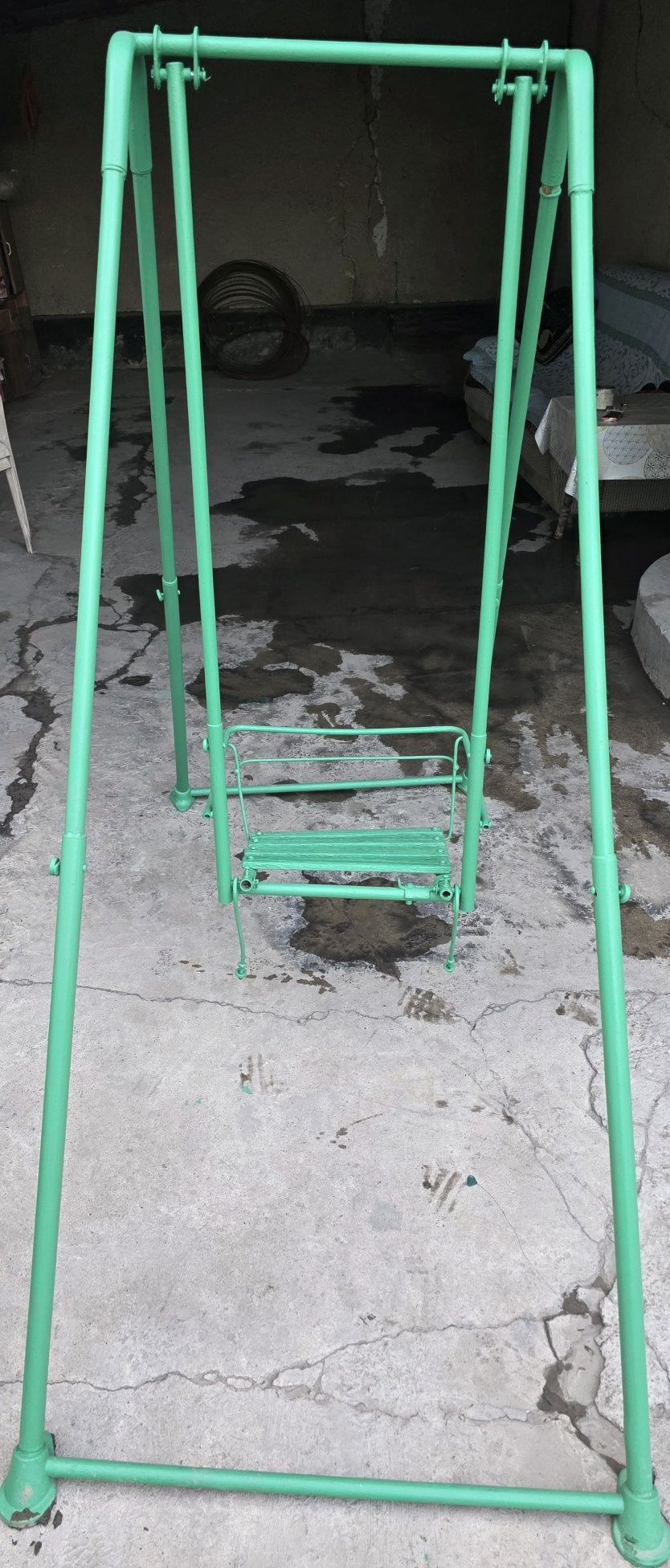 Срочно продам качелю