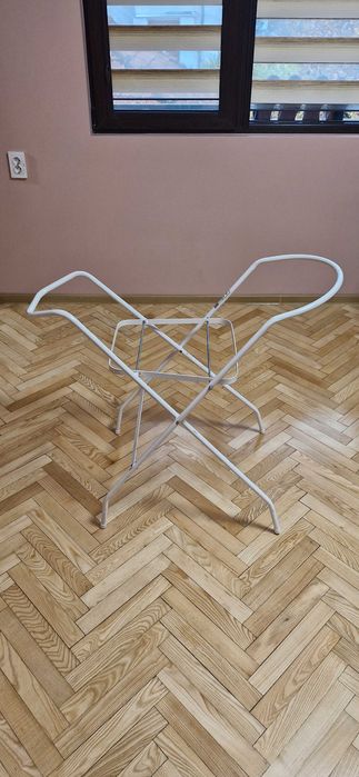 Стойка за бебешко корито/вана