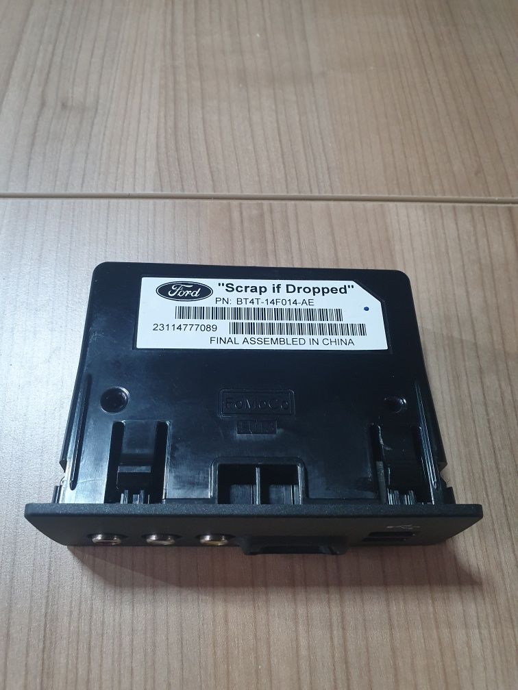 Modul usb, slot card,intrare rca pentru Ford Mondeo MK5