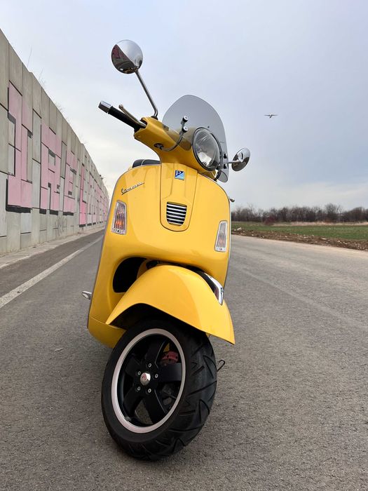 Vespa GTS Super 300