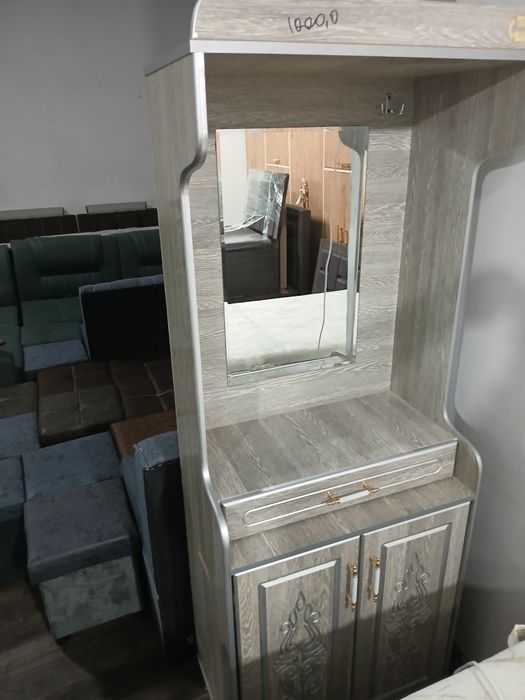 Mebellar obuvnoylar kravatlar kuxunniy