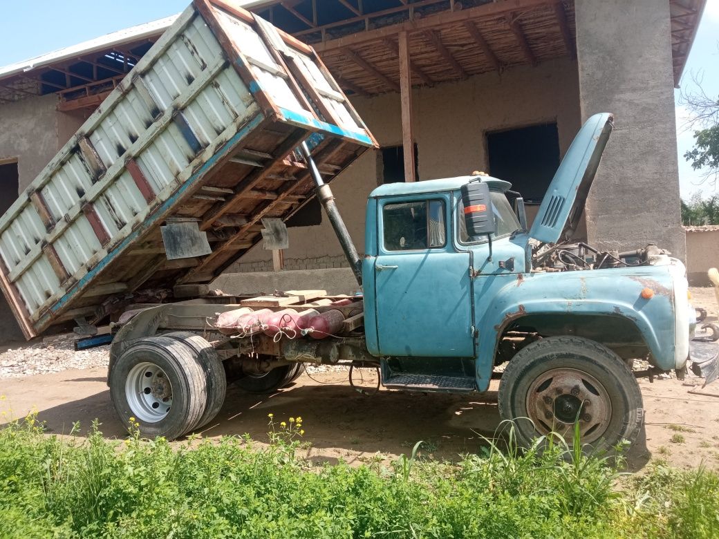 Sirochni sotiladi zil 130
