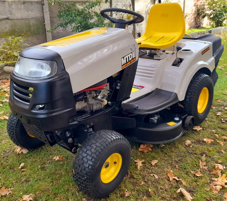 Tractoras tuns iarba Profesional MTD GREY LINE 6TREPTE 12,5HP 92CM