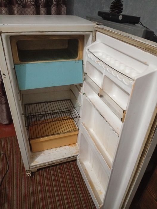 Холодильник рабочий