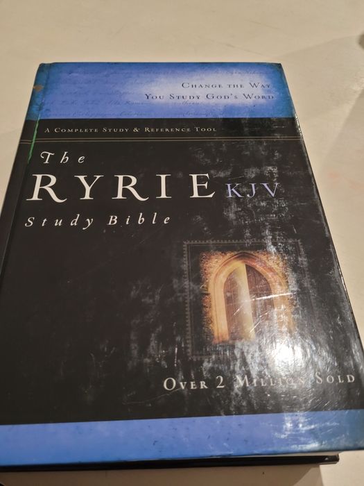 The Ryrie Study Bible