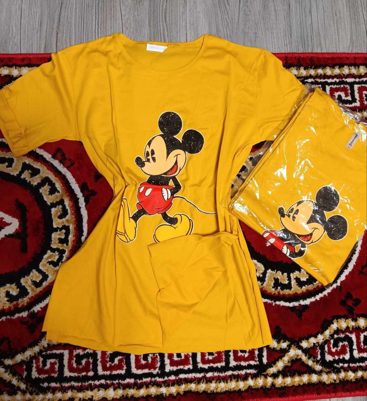 Tricouri Mickey Mouse lungi