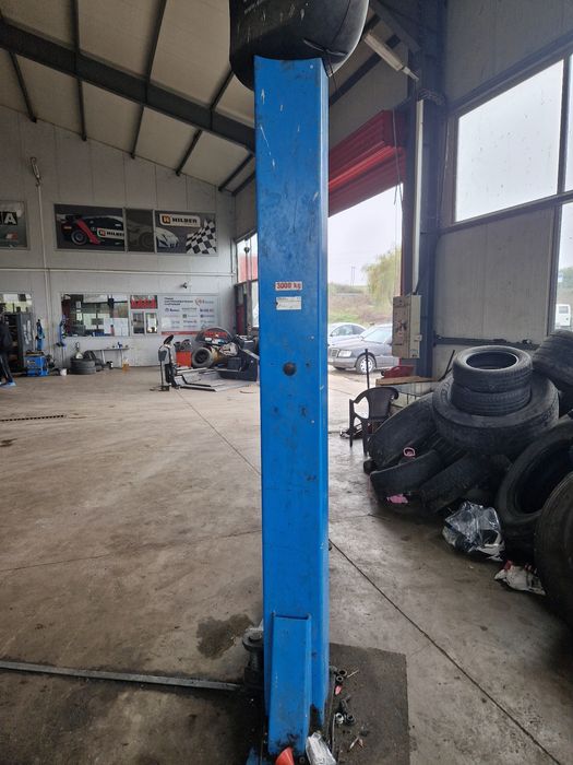 Винтов подемник марка Slift, ПРОДАДЕН