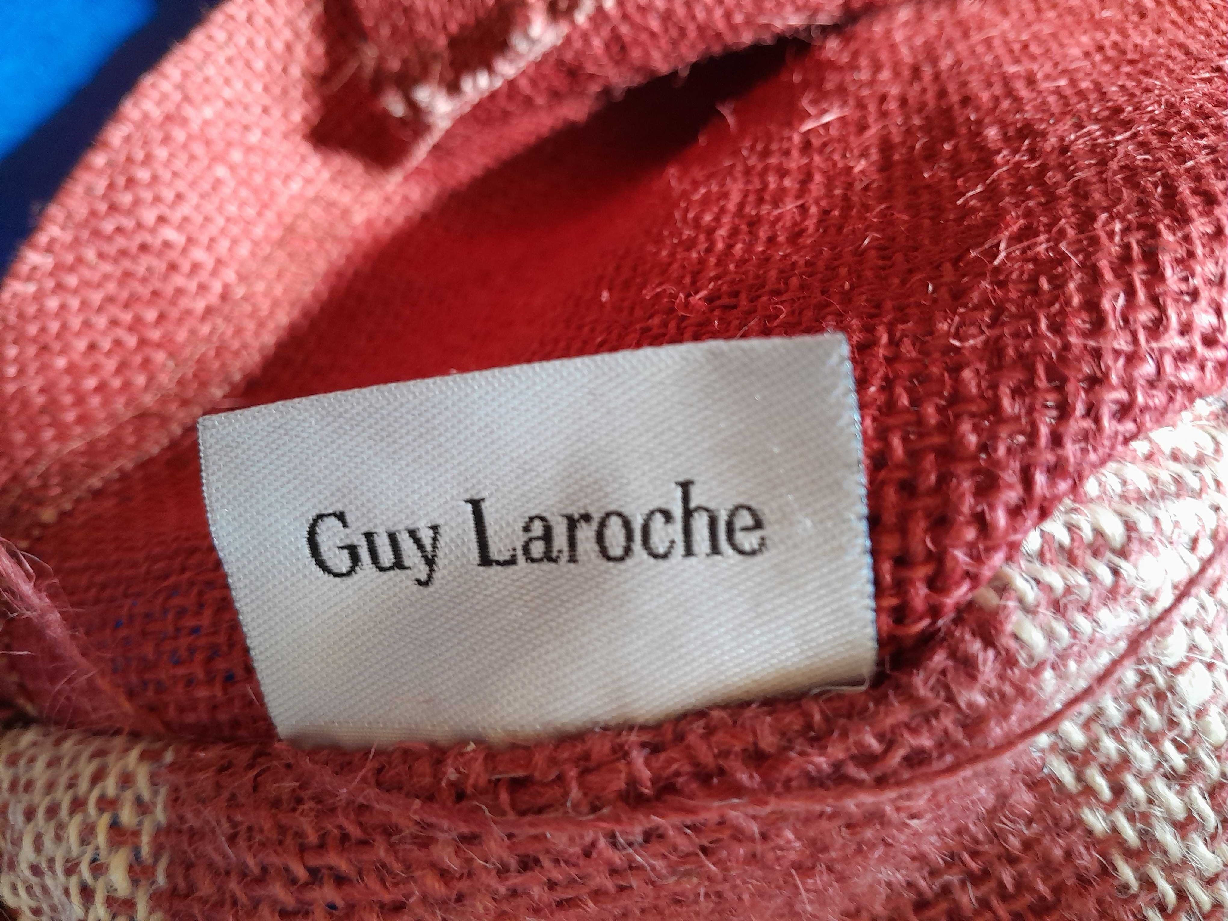 Продавам чанта за плаж Guy Laroche