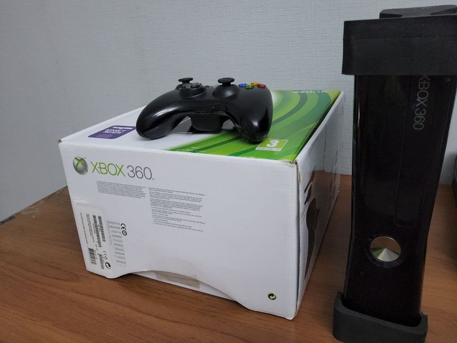 Продам Xbox 360 s