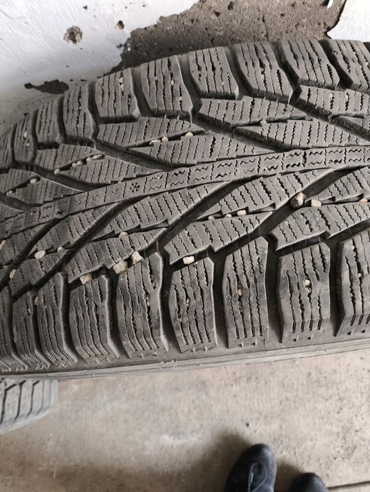 Продам шины,липучка