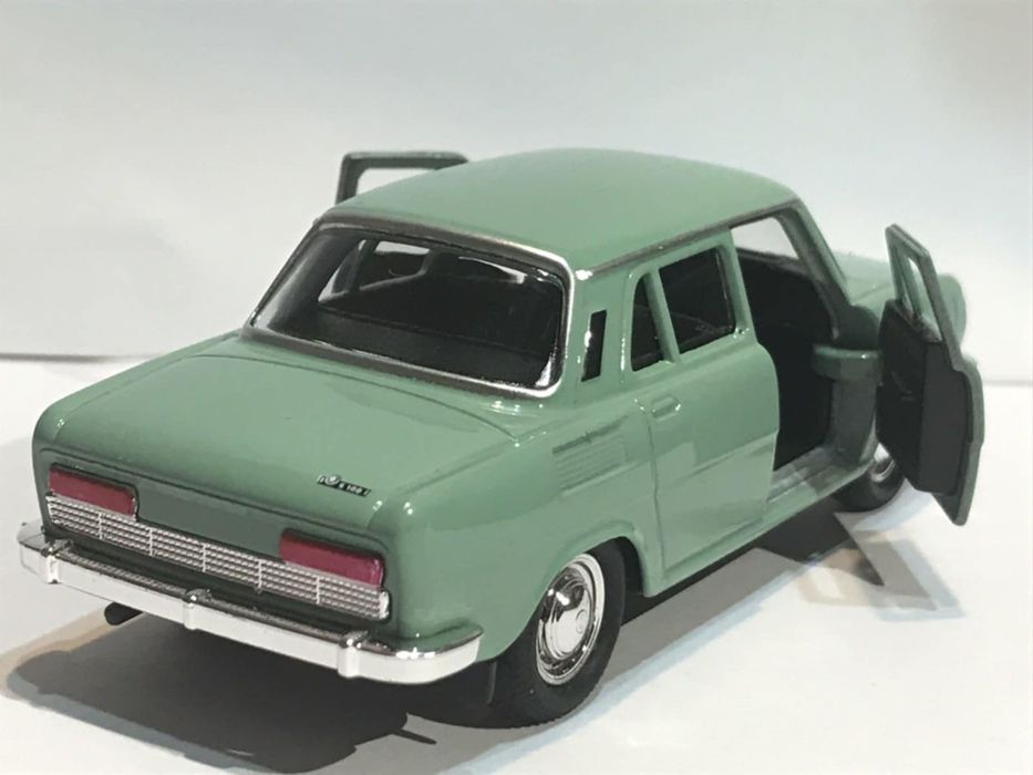 Шкодичка нова метална  в кутия