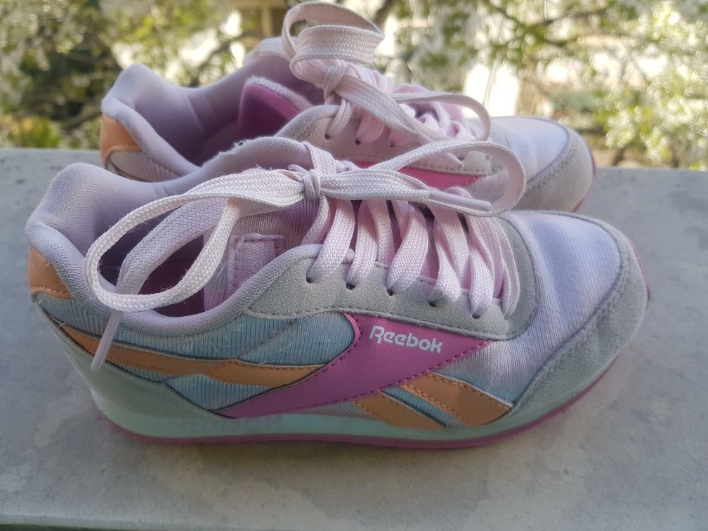 Маратонки Reebok в добро състояние