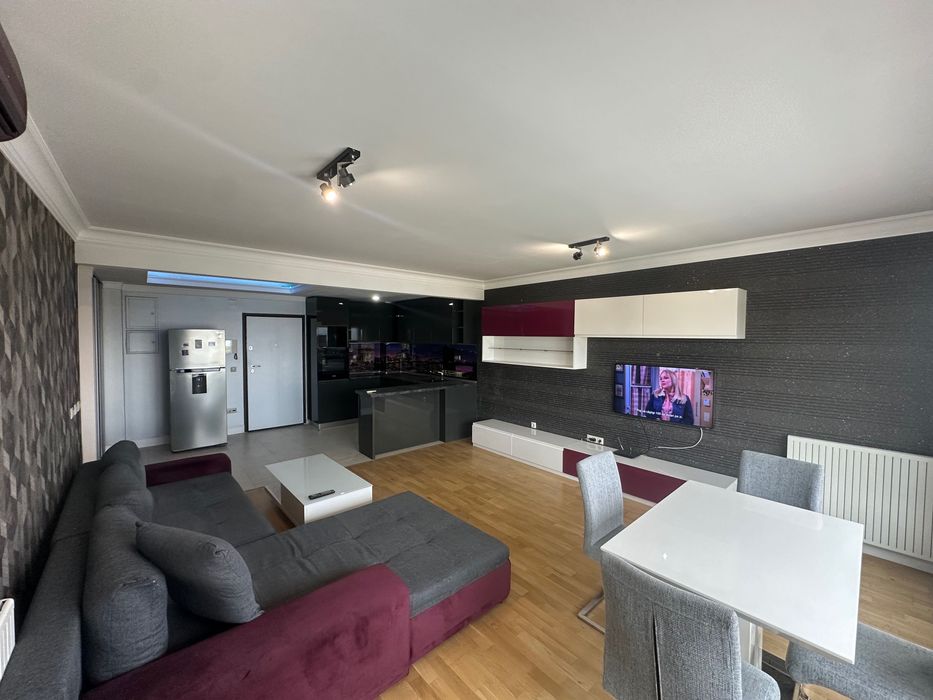 Proprietar închiriez 2 cam premium Emerald Residences (parcare, sala)