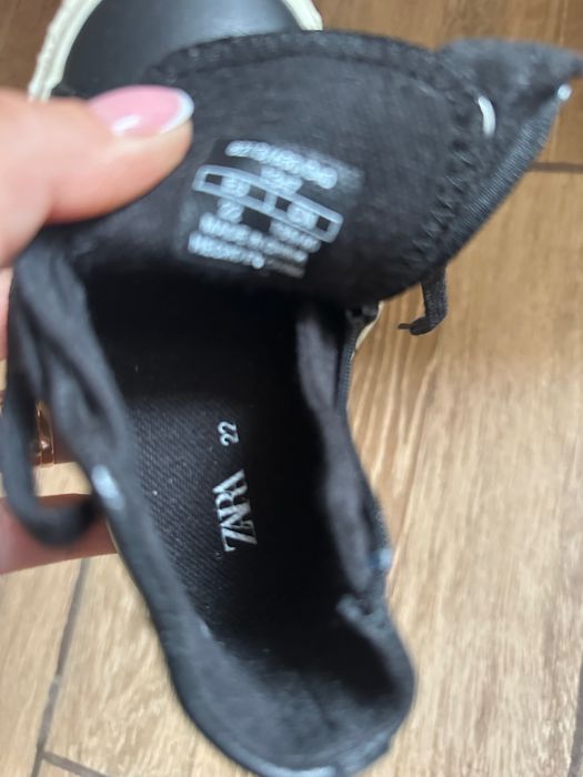 Ghete Angelitos nr 21, ghete Zara nr 22