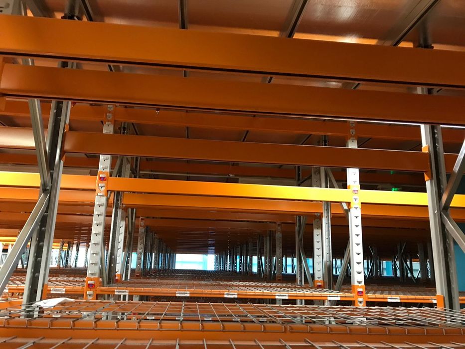 Rafturi metalice apex sh