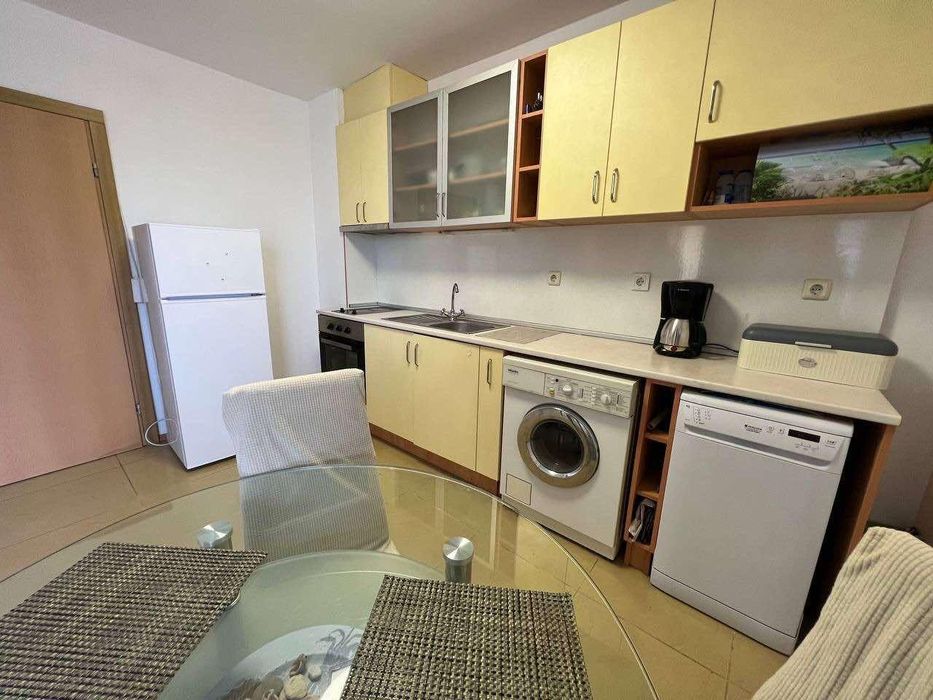 Двустаен апартамент, под наем, Св.Св. Константин и Елена