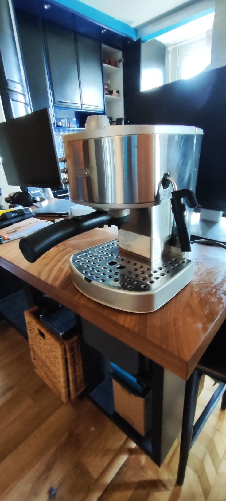Кафе машина Delonghi EC330S