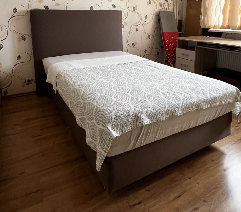 Легло 120/200 см.